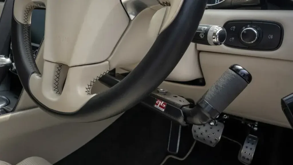 Alfred Bekker push pull hand controls fitted on a automatic vehicle